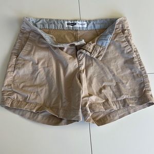 Old Navy Size 2 Everyday Khaki Chino Shorts